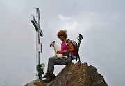 04 Alla croce di vetta del  Monte Gleno 2882 m